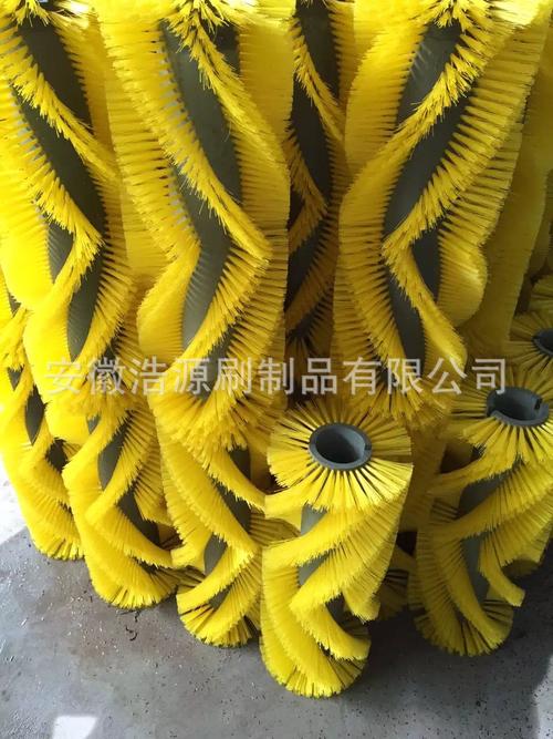 工业刷辊批发指南 羊毛刷辊、杜邦丝毛刷与除尘清洁软毛刷全解析